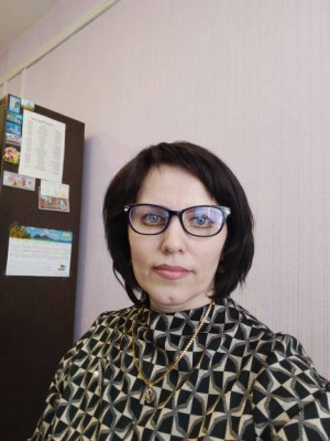 Начальник отдела кадров Песчанская Оксана Васильевна